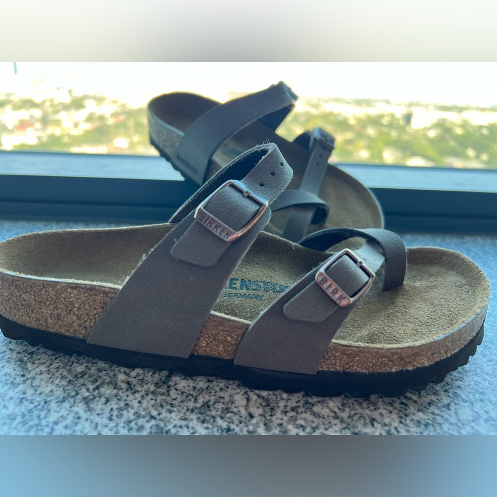 Birkenstock women’s sandals size 37